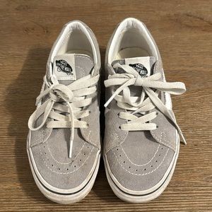 Gray Van Men’s 5 or woman’s 6.5